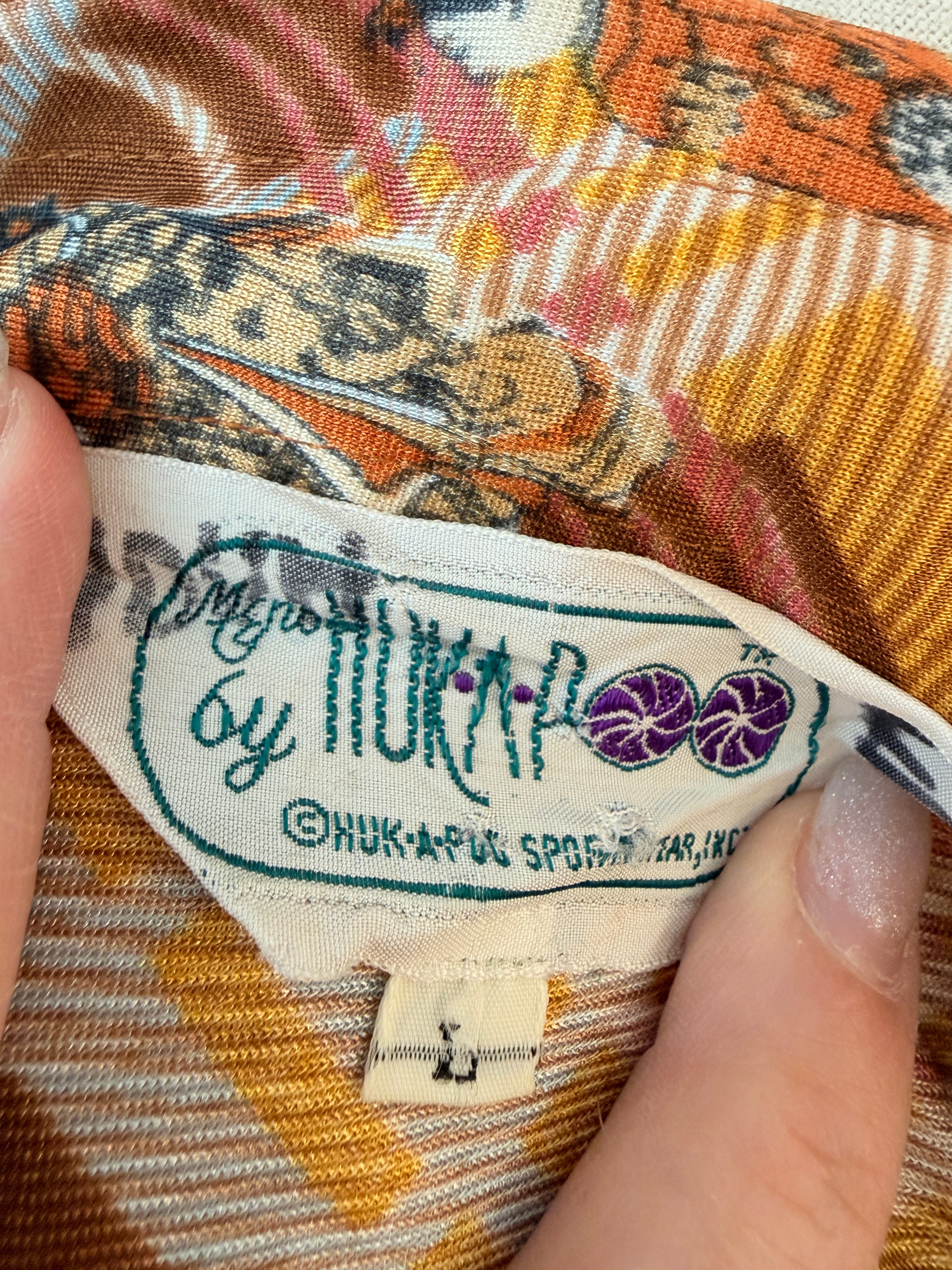 1970s Huk-A-Poo Plaid Blouse with Geisha Print