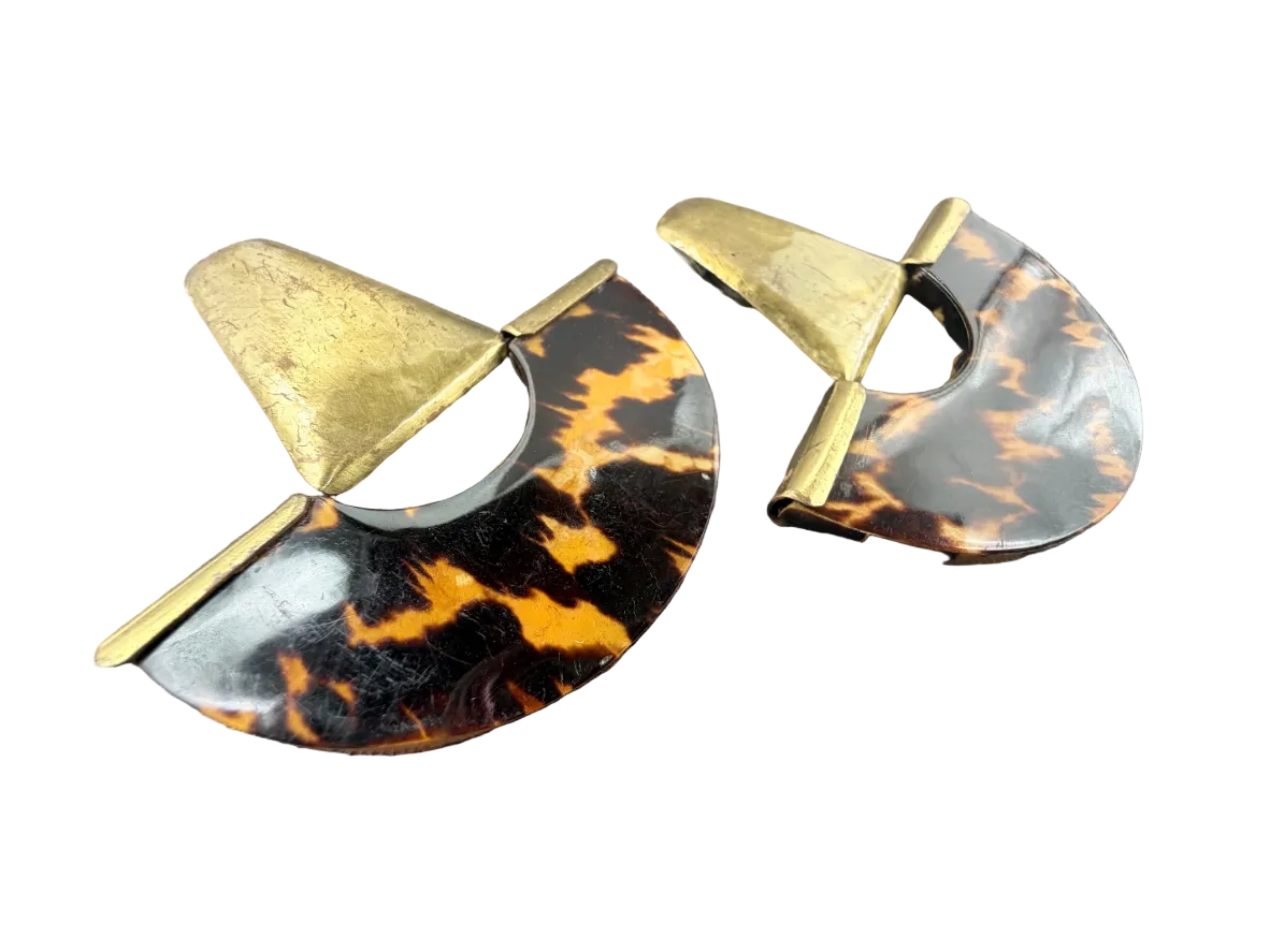 MB12 1980s French Brass triangle clip earrings with hinged torroise print enamel 1/2 rounds