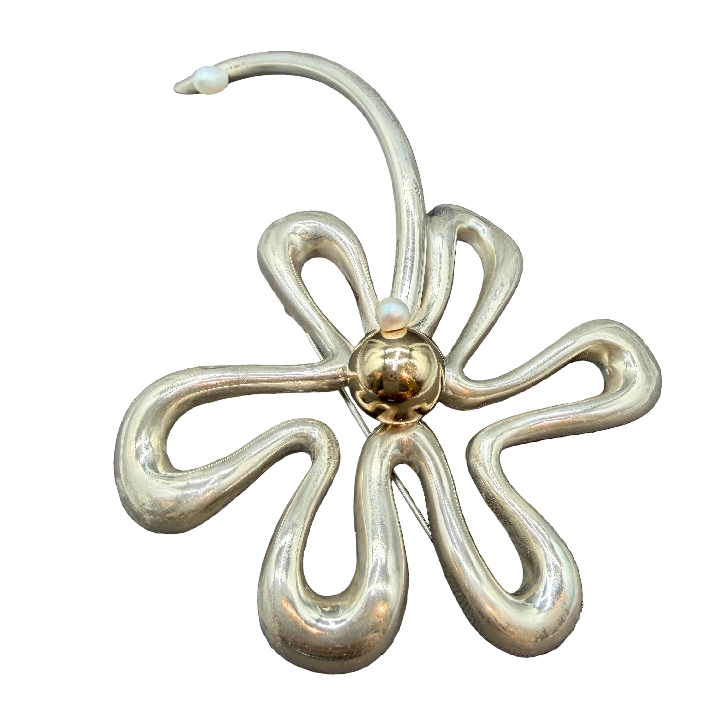 1980s Takashi Wada Sterling Silver Sculptural Flower Brooch with Genuine Pearls